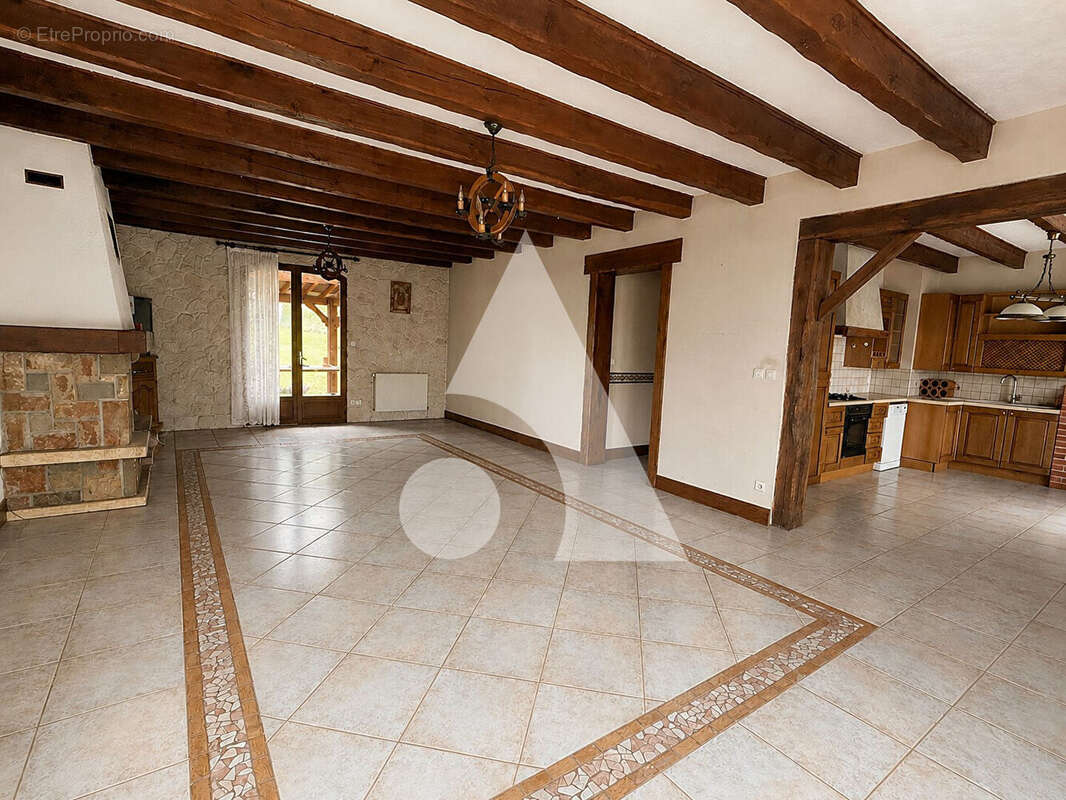 Maison à SALMAGNE