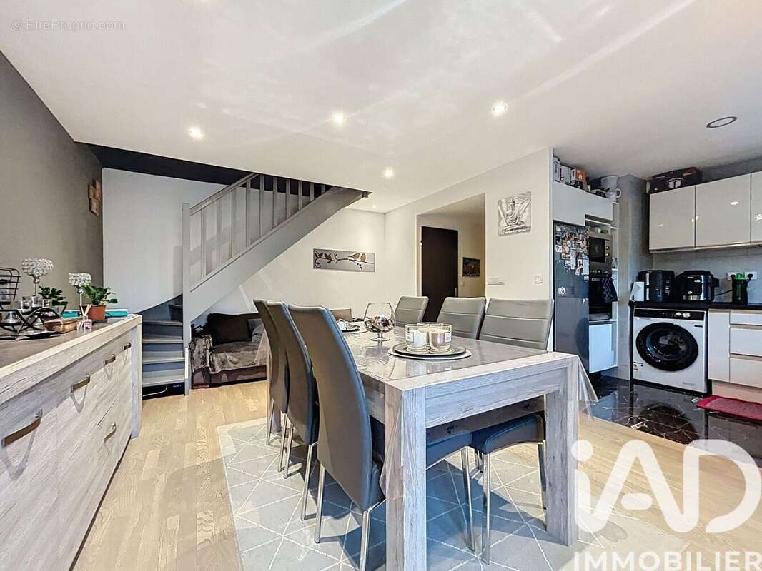 Photo 5 - Appartement à ROISSY-EN-BRIE