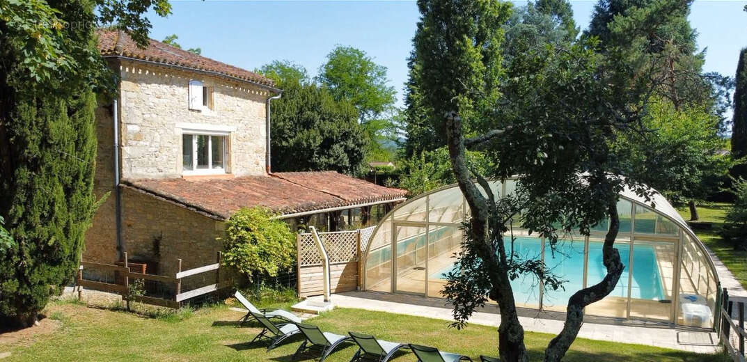 Maison à PUY-L&#039;EVEQUE
