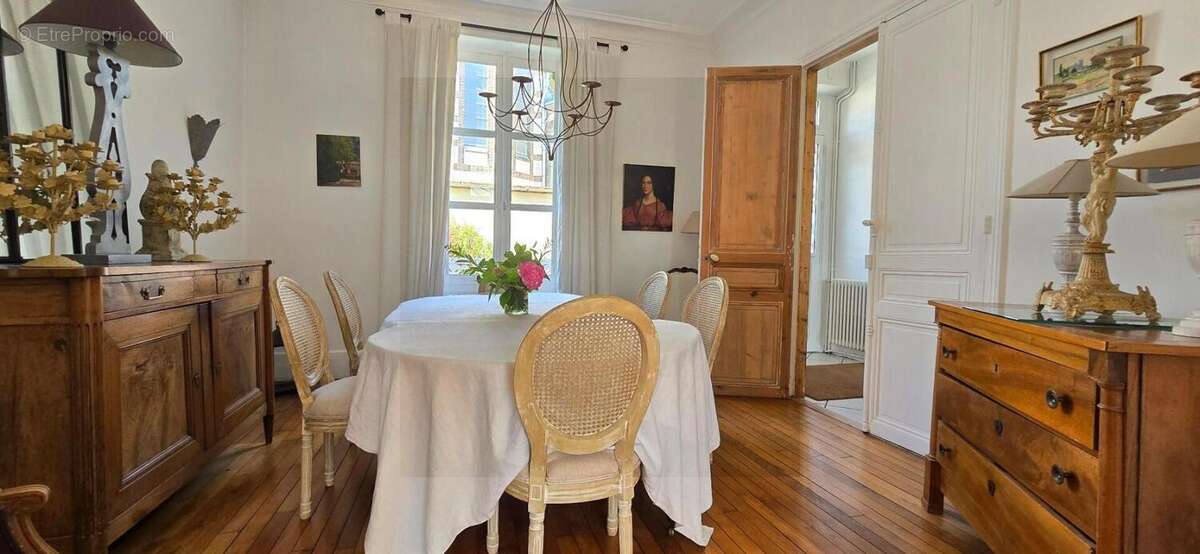 Maison à CHARTRES
