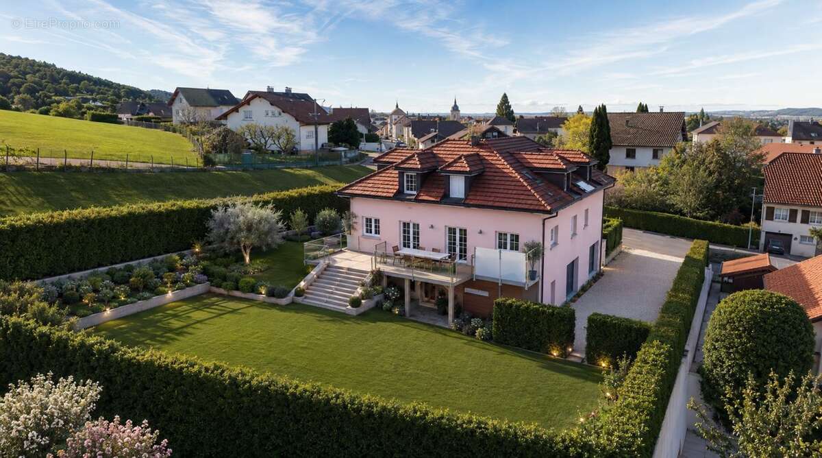 Maison à PONTARLIER