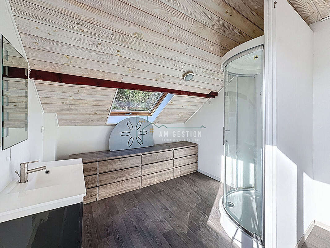 Maison à AIXE-SUR-VIENNE