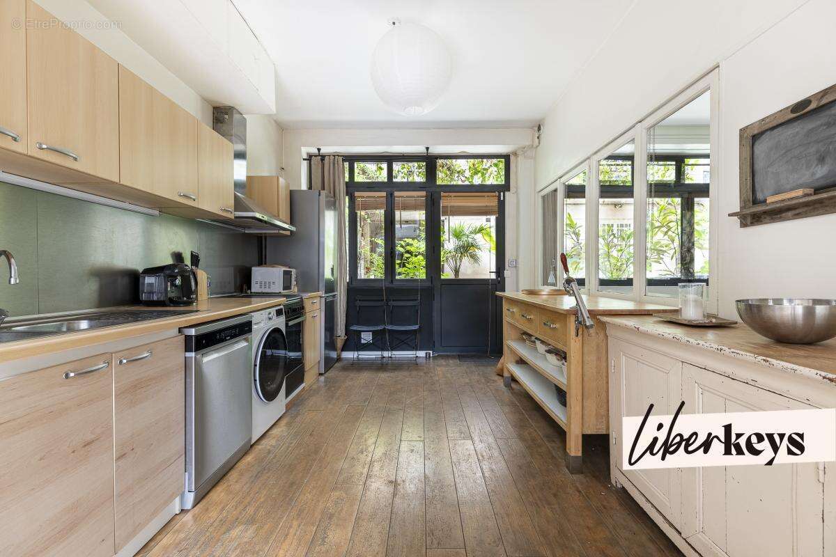 Magnifique loft sur cour arborée, secteur recherché Paris 11 - photo 6