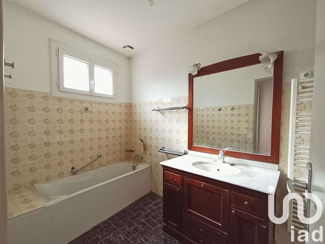 Photo 5 - Maison à LE LUC