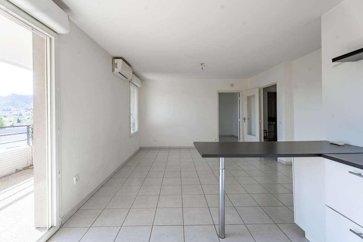 Appartement à MARSEILLE-11E