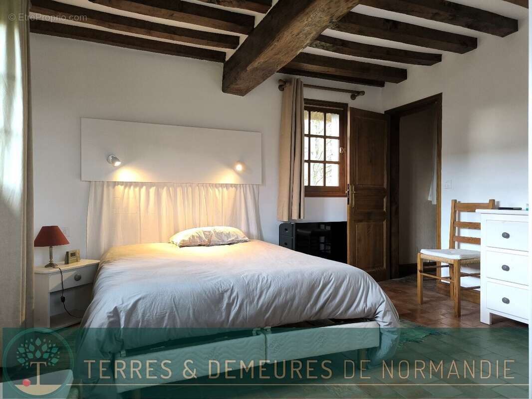Maison à SAINT-GEORGES-DU-VIEVRE