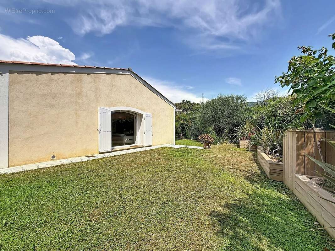 Maison à SAINT-MARTIN-DU-VAR