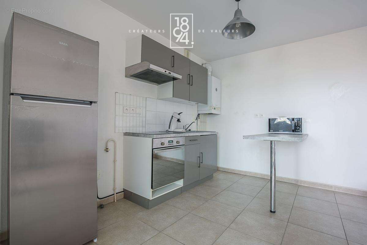 Appartement à MARSEILLE-8E