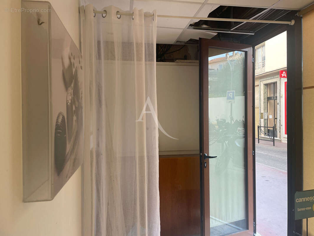 Commerce à CANNES