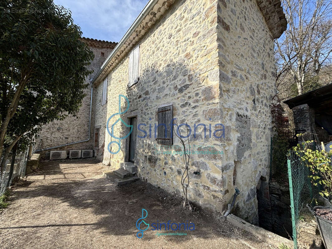 Maison à THOIRAS