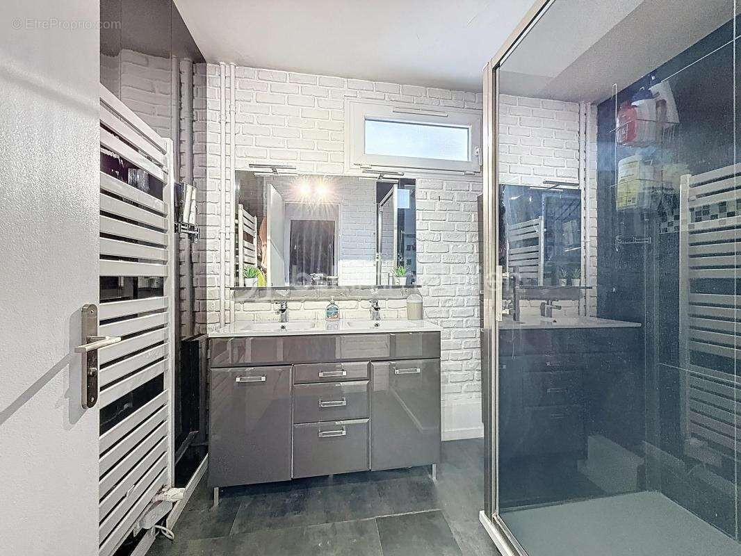 Appartement à BEZONS