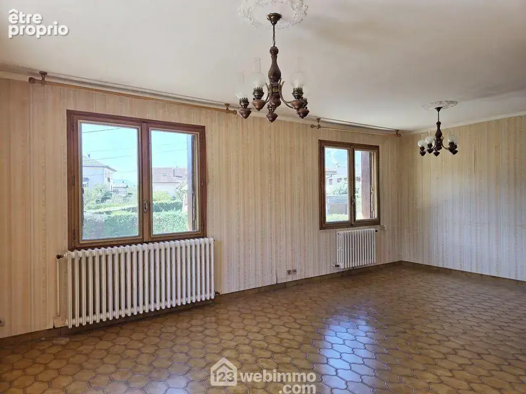 ... de plus de 40m² environ en fonction de vos envies.