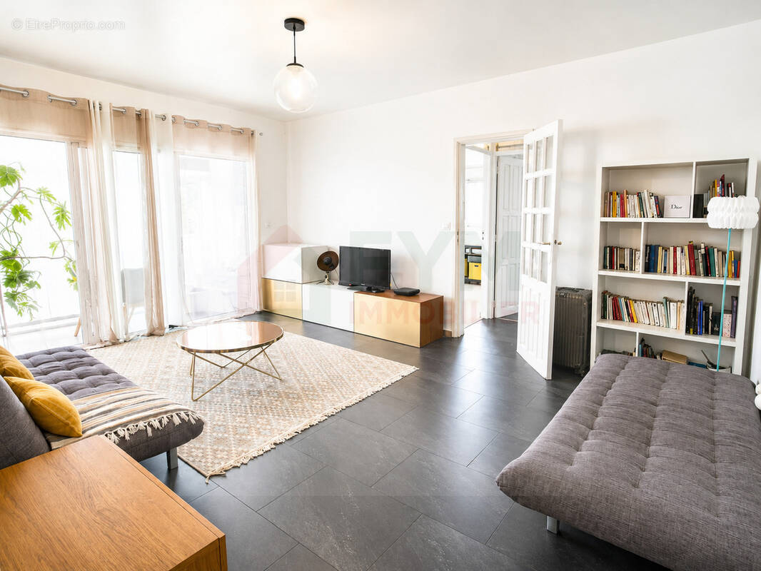 Appartement à SAINT-DENIS