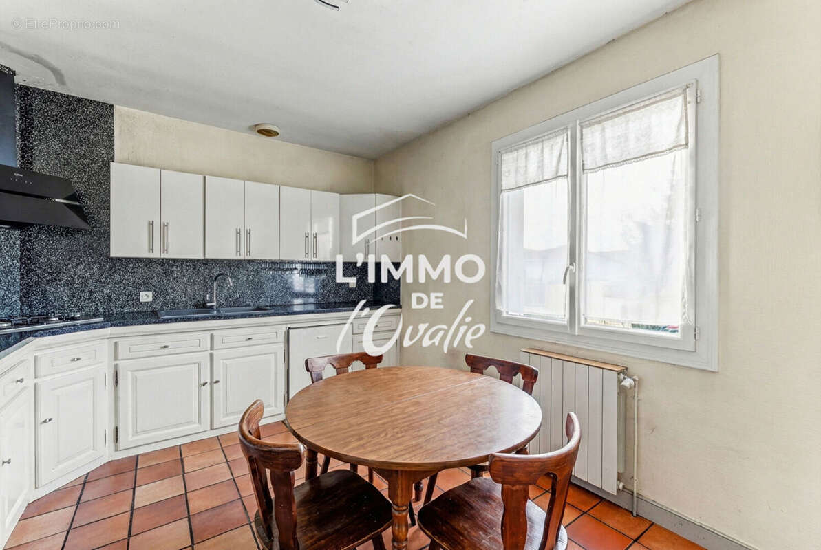 Maison à BRUGUIERES