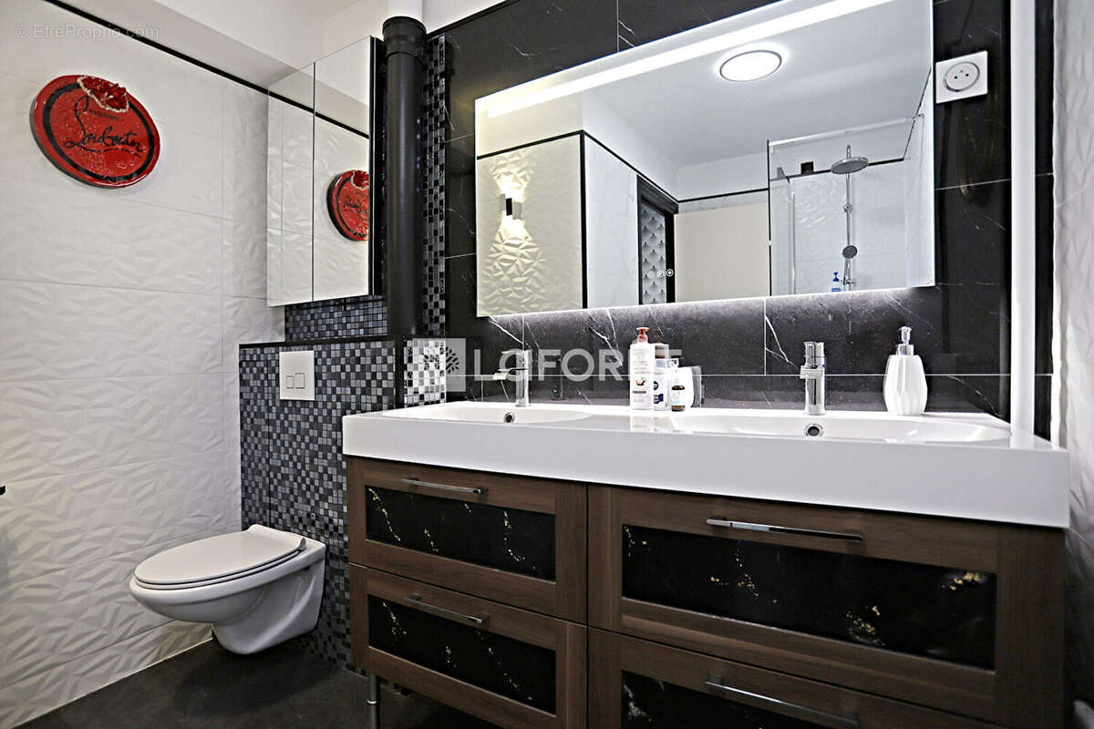 Appartement à PARIS-14E