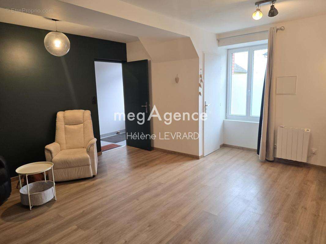 Appartement à EVRON
