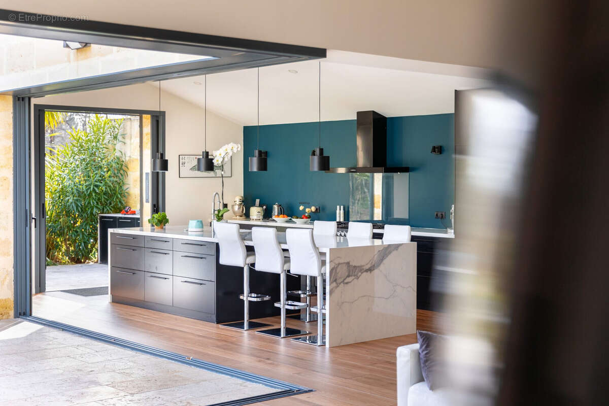 Maison à GRAYAN-ET-L'HOPITAL