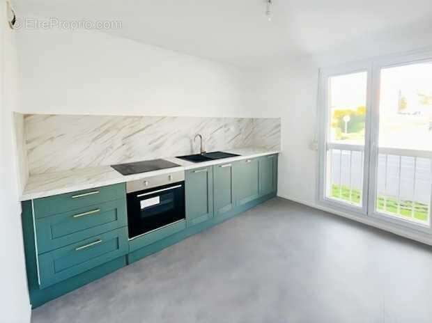 Appartement à ROUGEMONT-LE-CHATEAU