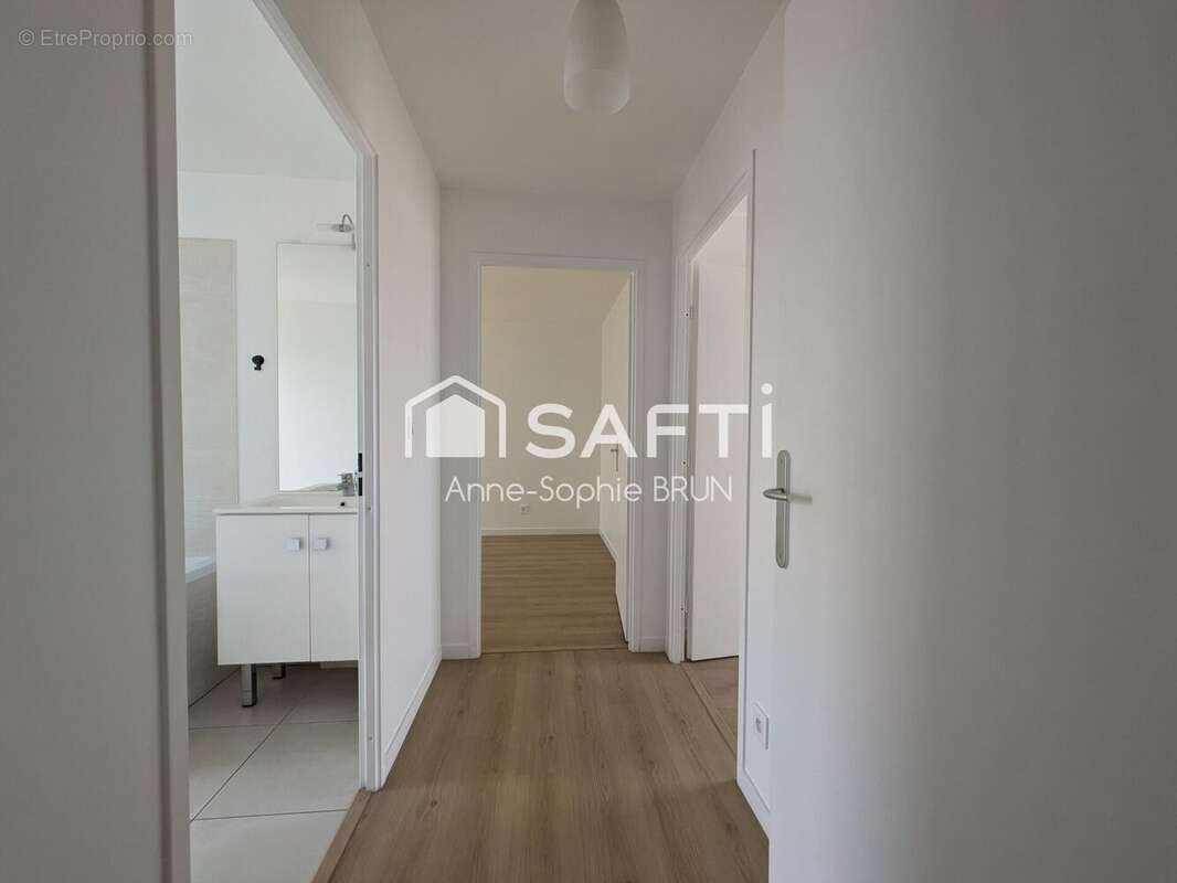 Photo 8 - Appartement à COLOMBES