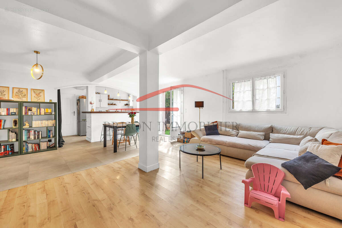 Appartement à LA COLLE-SUR-LOUP