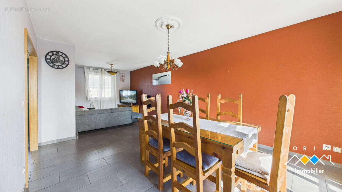 Maison à GONDREVILLE