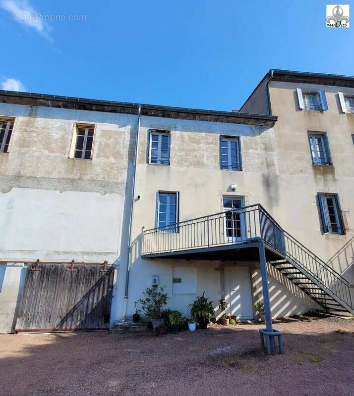 Appartement à CUISERY