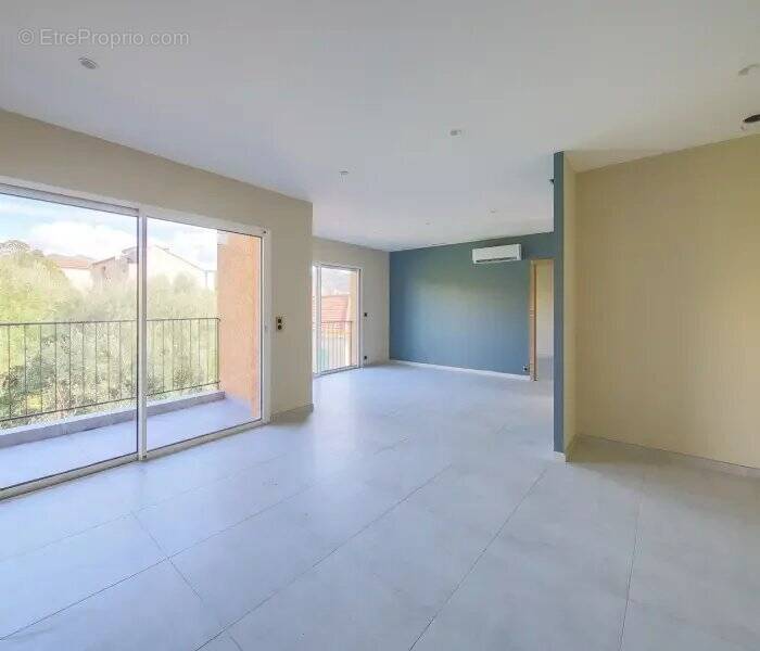 Appartement à SAINT-FLORENT