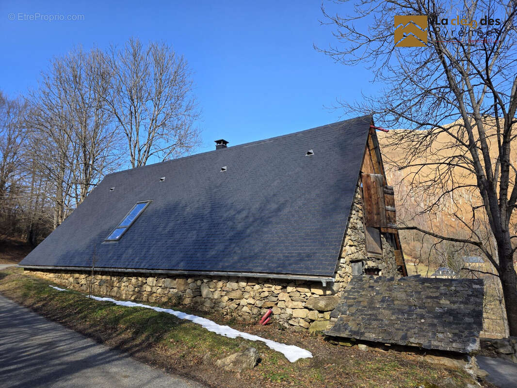 Maison à ESTAING