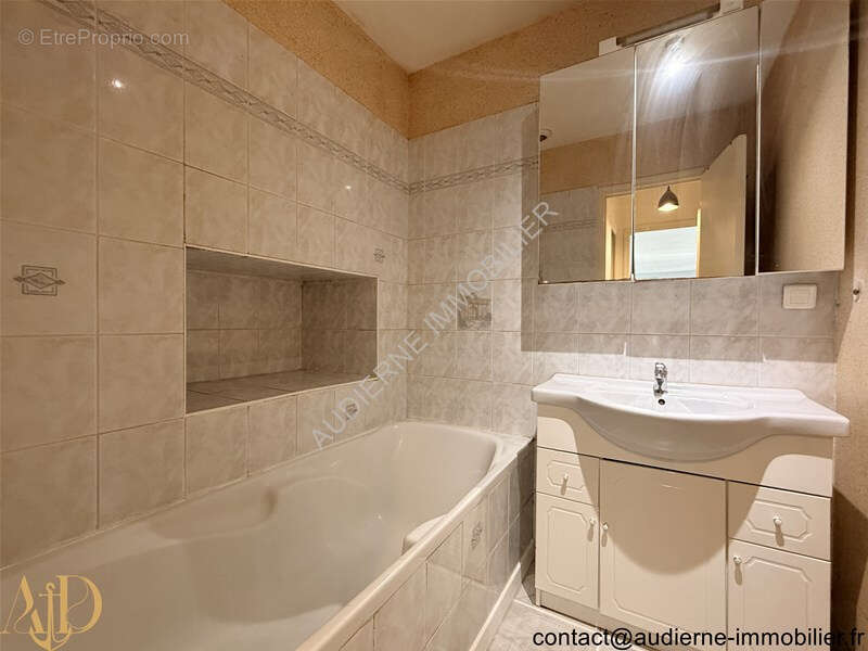 Appartement à AUDIERNE