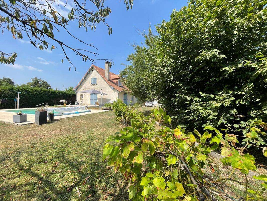 Maison à MENESPLET