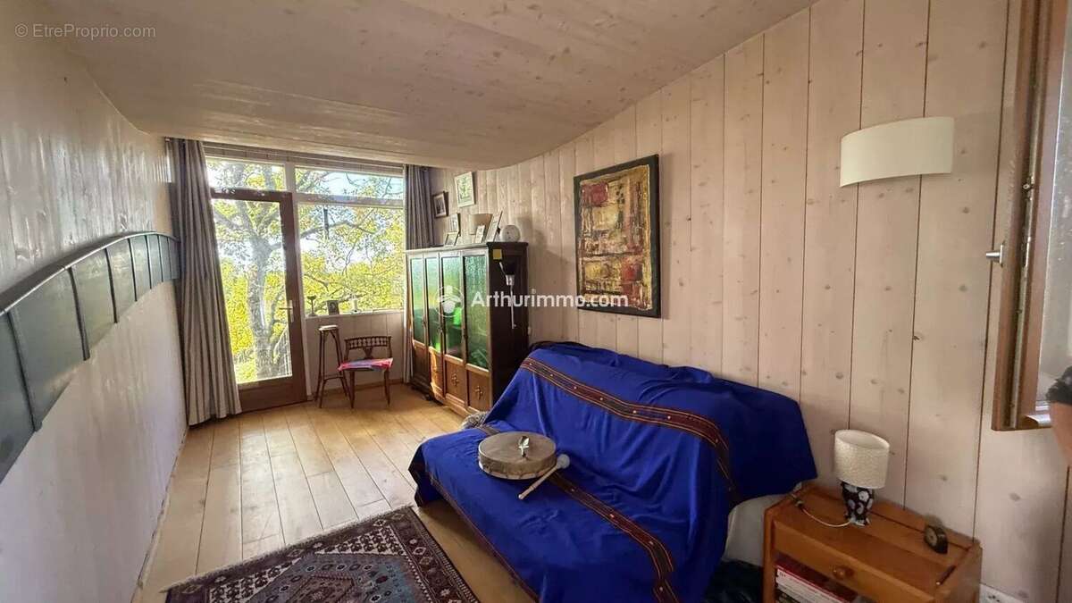 Maison à LA ROQUE-SAINTE-MARGUERITE