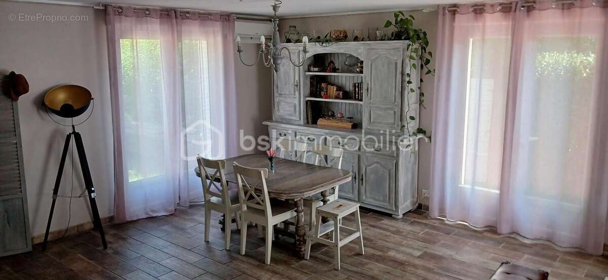 Maison à MOLIERES-SUR-CEZE