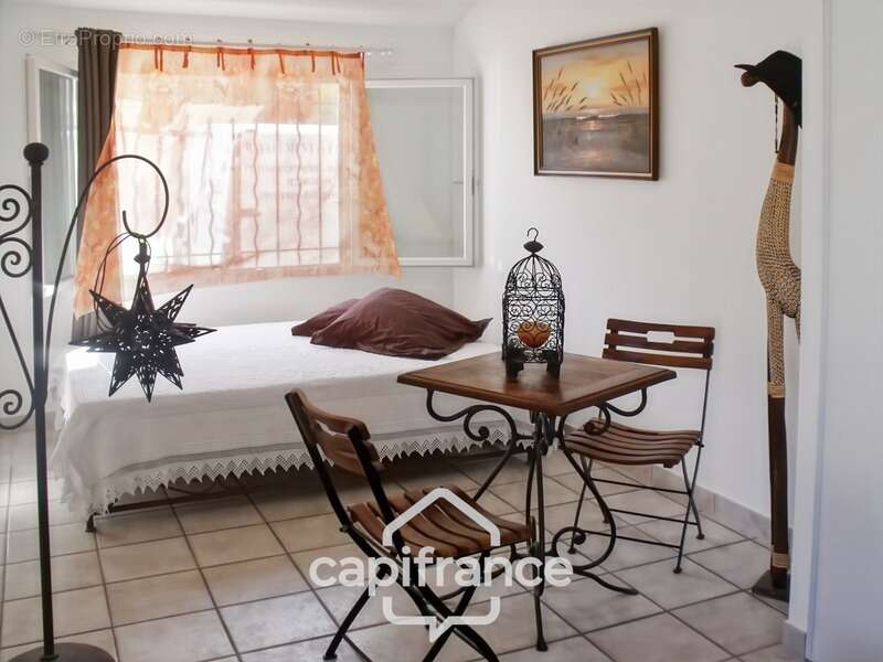 Maison à SOLLIES-VILLE