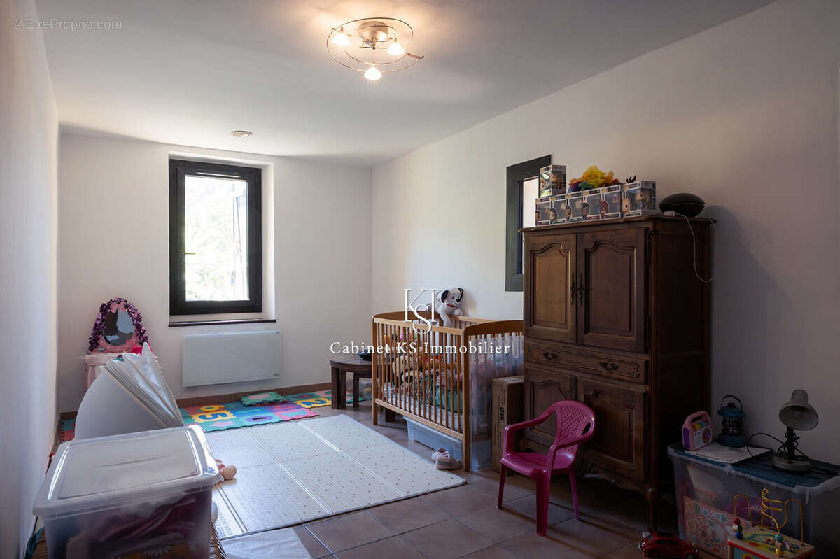 Maison 144 m² à Marseille-10e  - photo 8