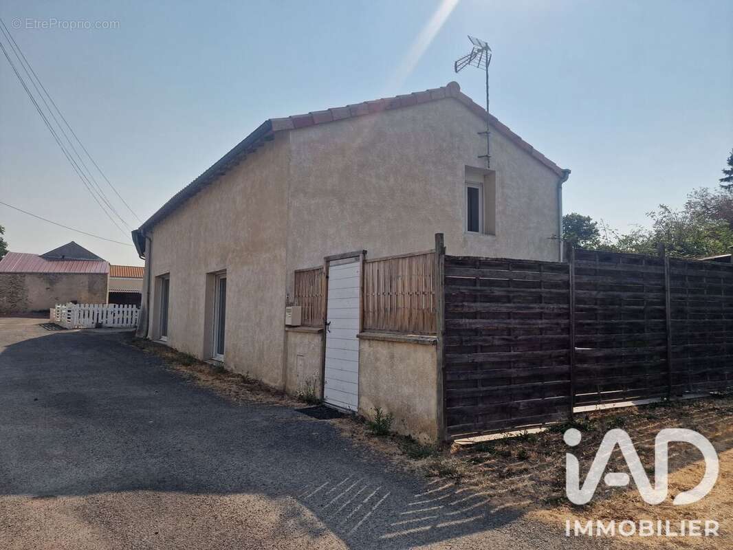 Maison 76 m² à Mauze-Thouarsais  - photo 8
