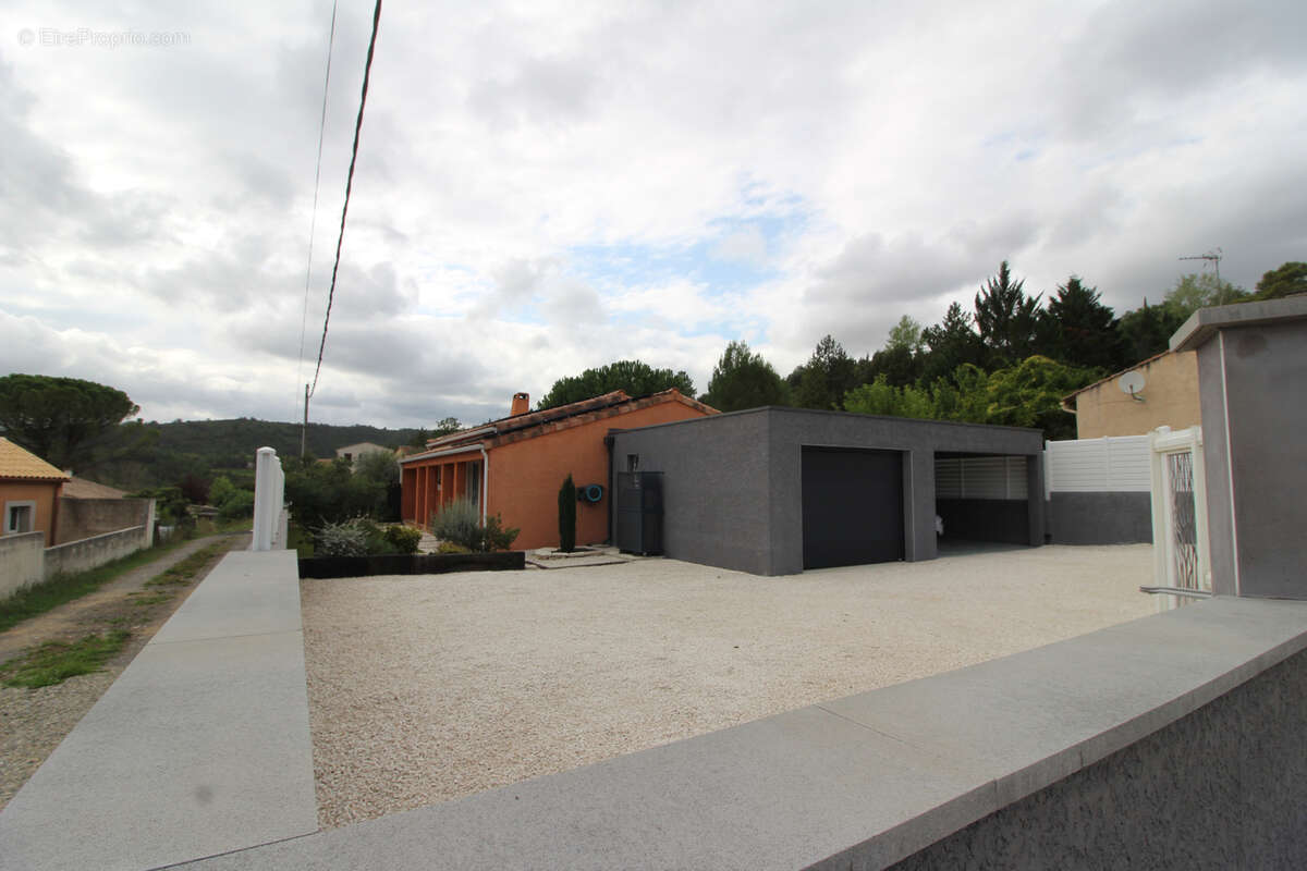 Maison à MONTAZELS