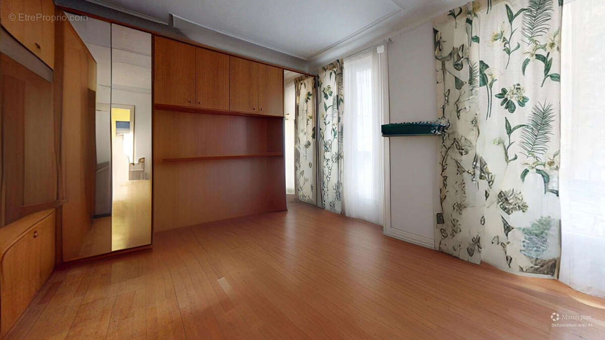 Appartement à PARIS-14E