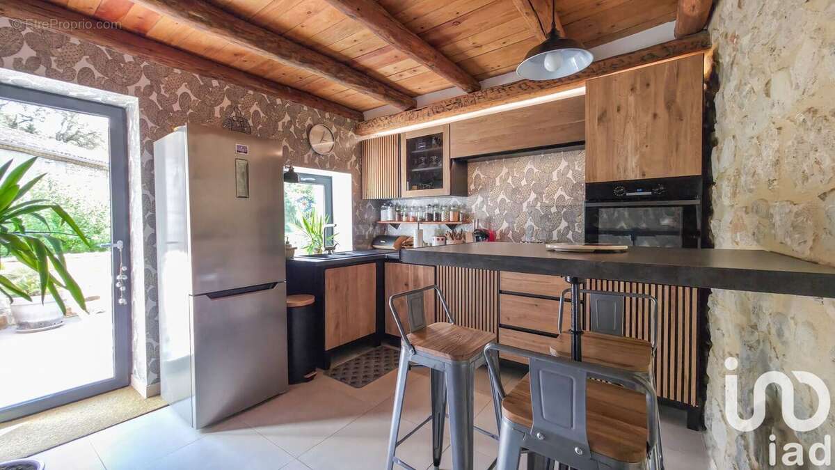 Photo 4 - Maison à ROCHEGUDE