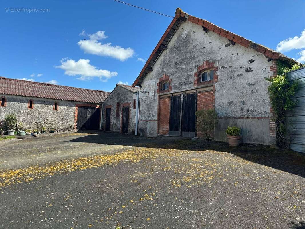 Maison à LA JUMELLIERE