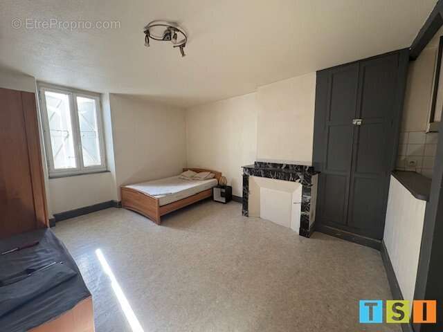 Maison à MONTREJEAU