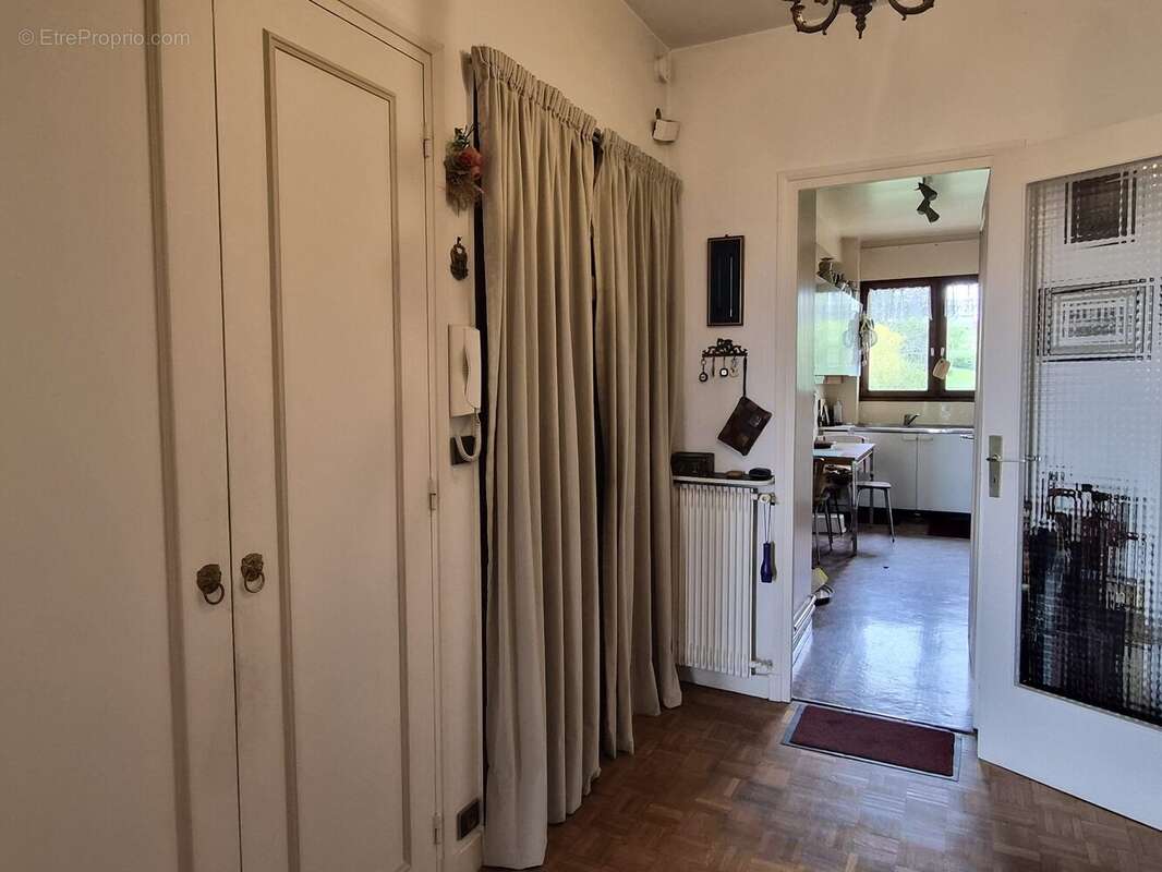 Entrée - Appartement à CLAMART