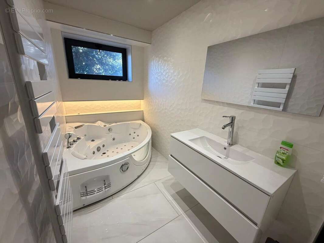 Maison à CAGNES-SUR-MER