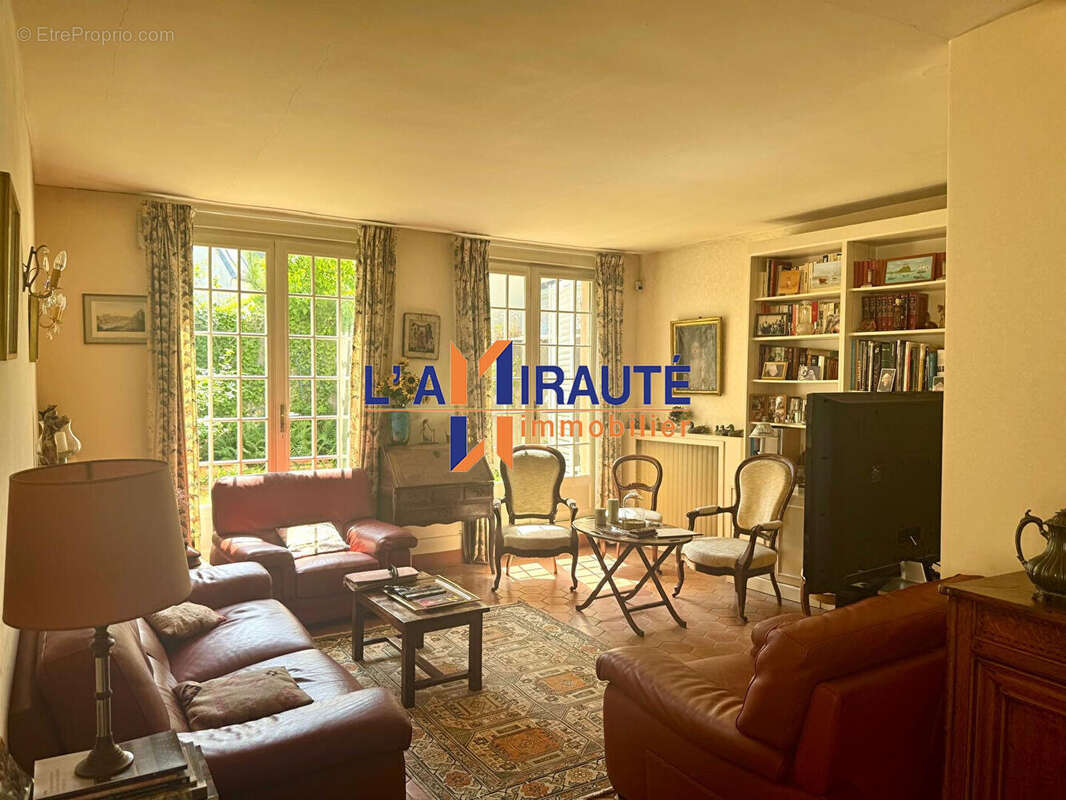 Maison à MAISONS-LAFFITTE