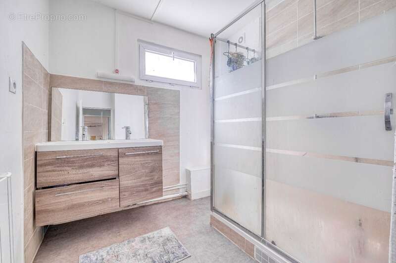 Christophe Michaudelle – EXCLUSIVITE CAPIFRANCE - vous propose à MEAUX proche de toutes commodités à pied : maison - 6 pièces -  - photo 17