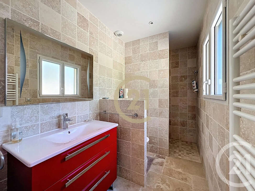 Maison 126 m² à Uzes  - photo 10