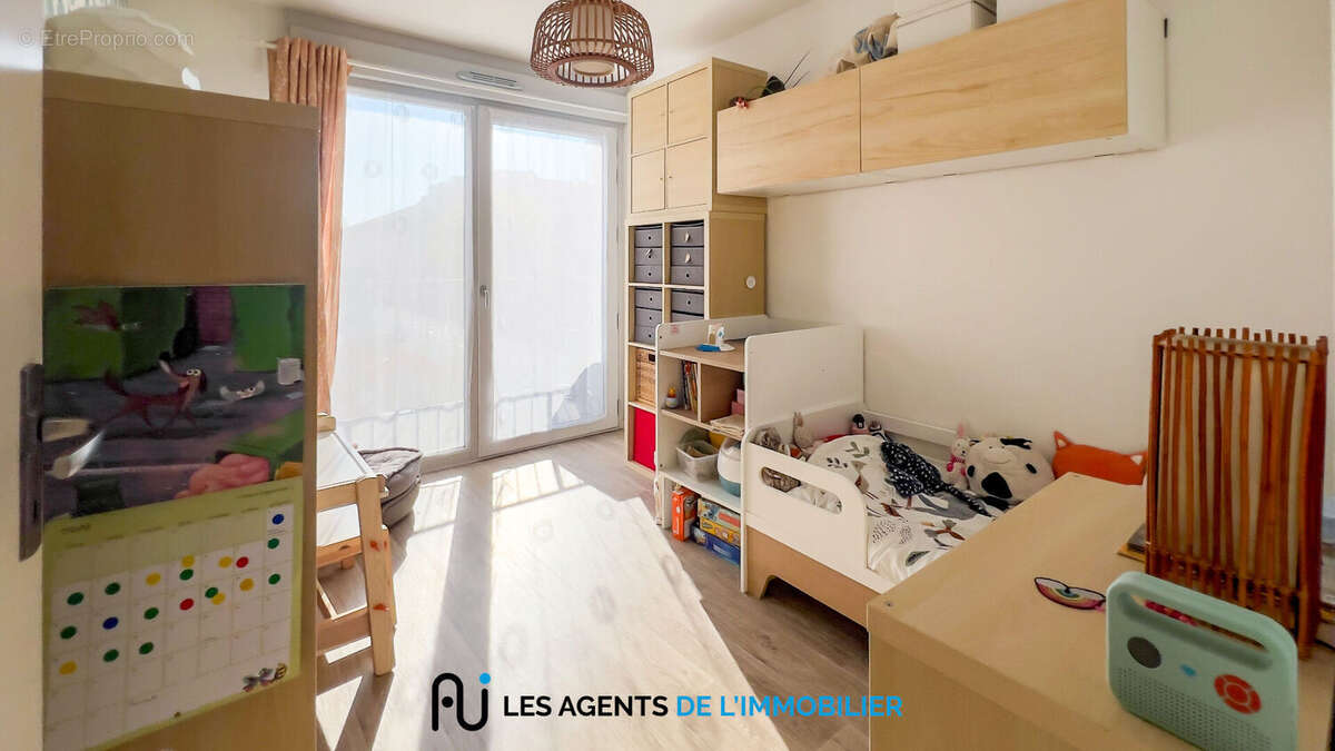 Appartement à NANTERRE