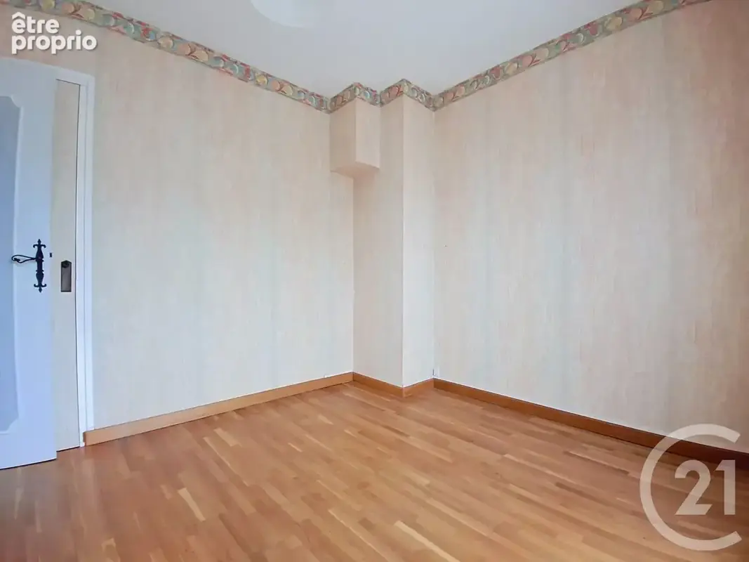Maison 5 pièces 98 m² à vendre à Chalons-En-Champagne (51000) - photo 7