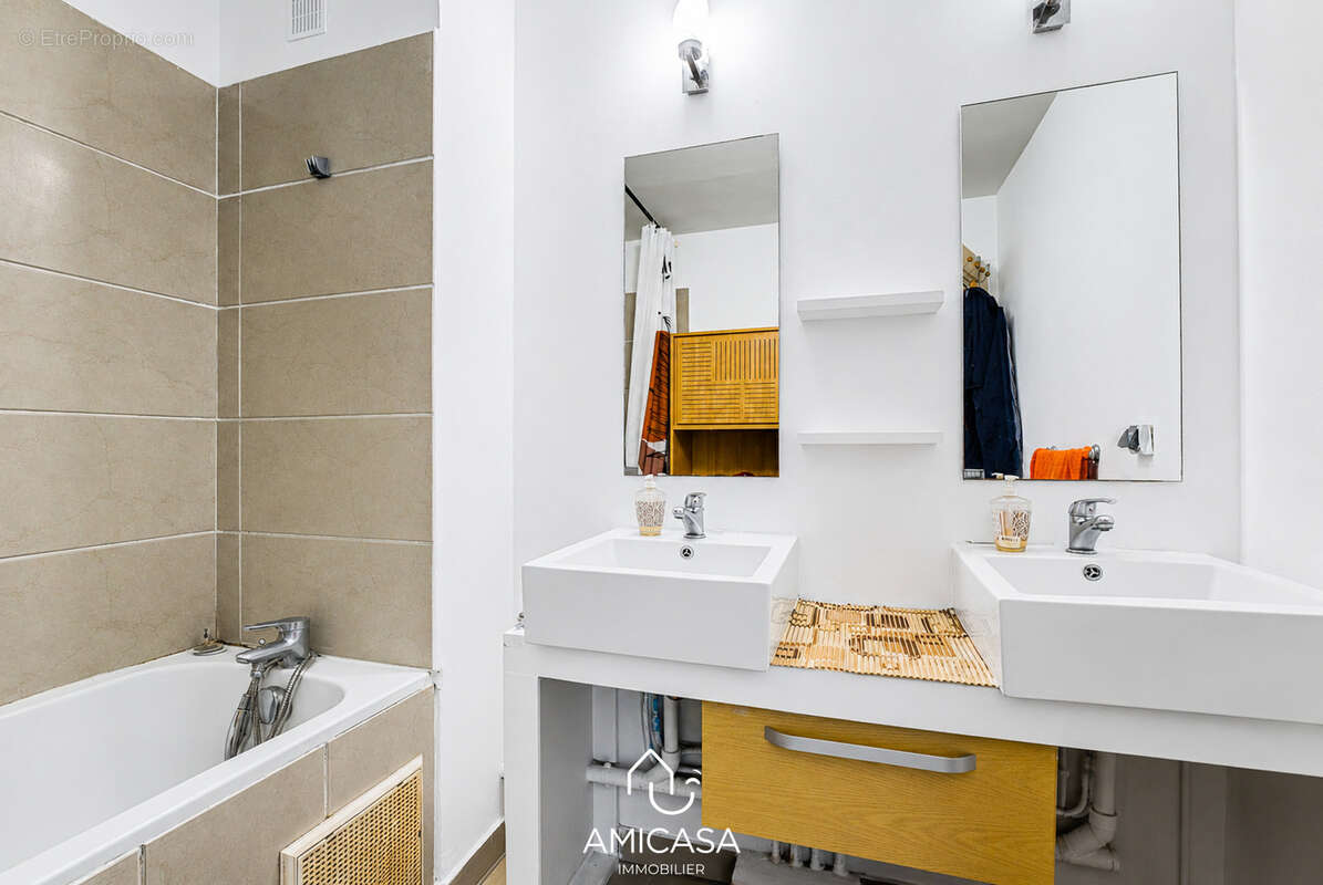 Appartement à SAINT-DENIS