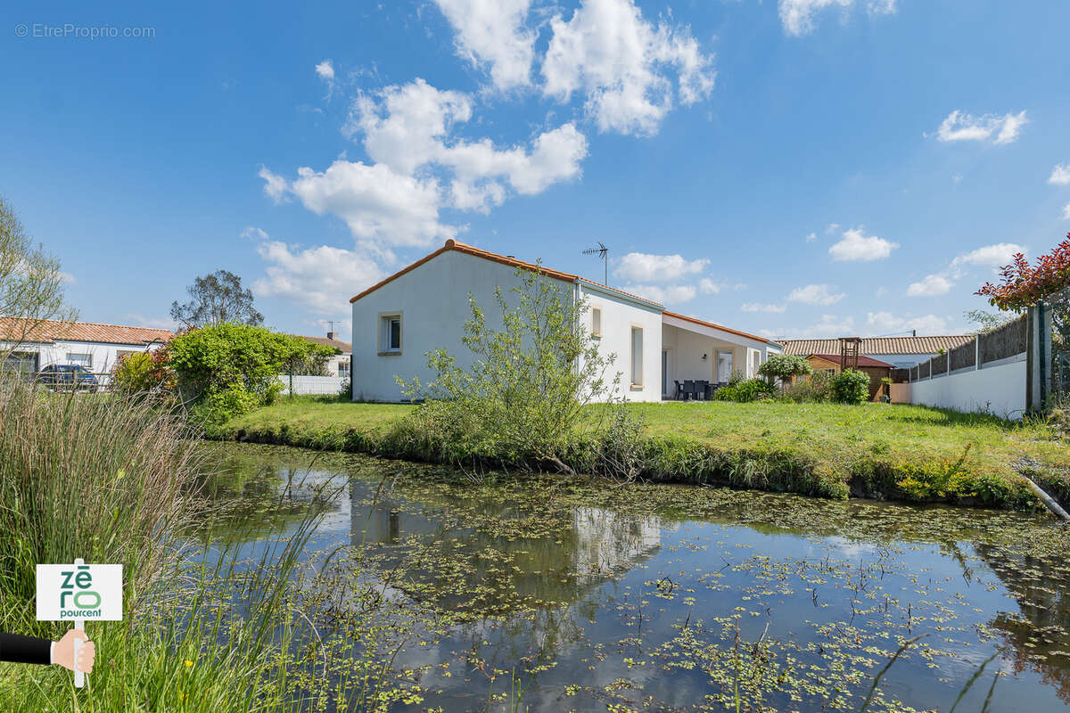 Maison à LE PERRIER