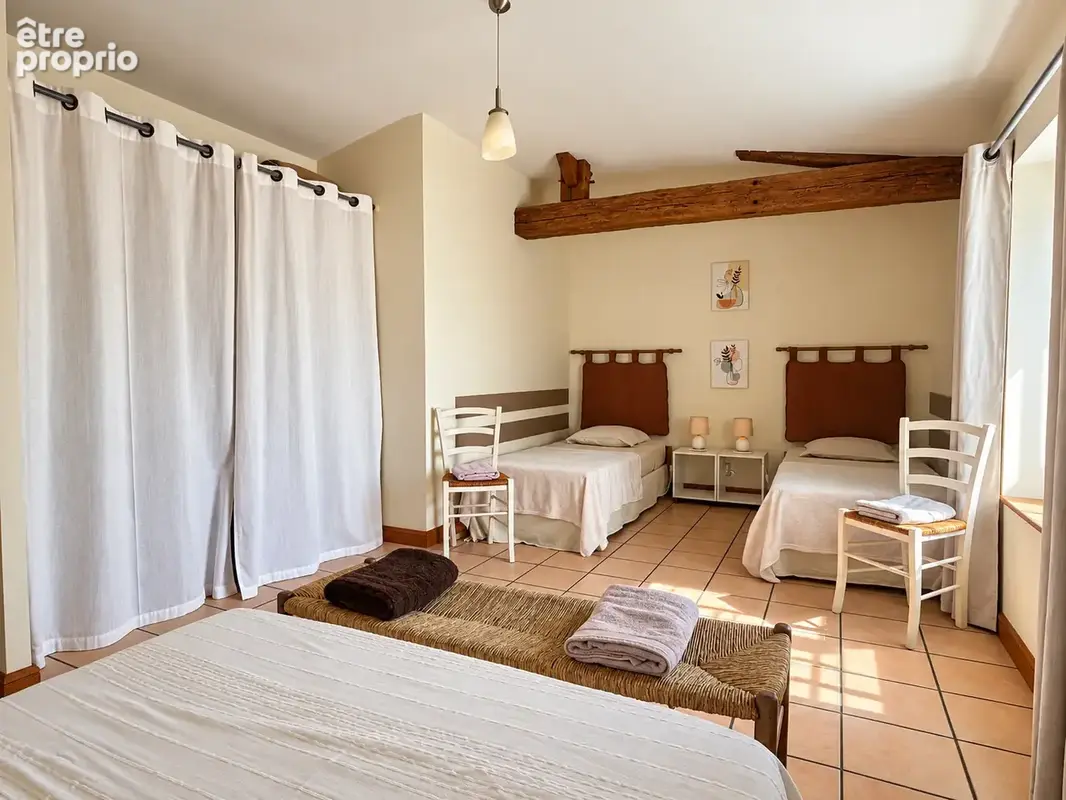 Propriete de caractere avec chambres d hotes et gite - photo 19